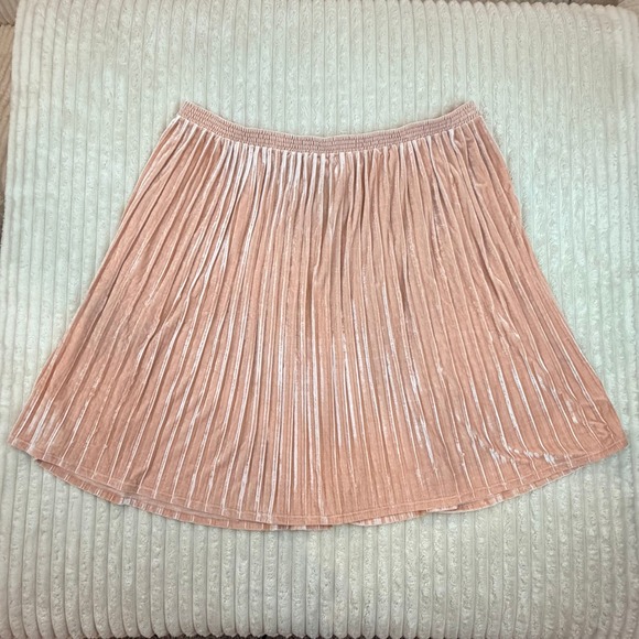Ava & Viv Dresses & Skirts - NWT AVA & VIV Pink Velvet Pleated Skirt Plus Size 3X Elastic Waist Midi